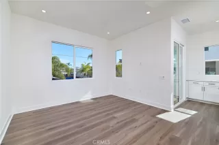 Photo #5: OC26016258 Listing