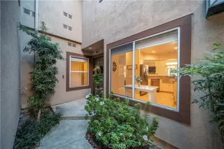 Photo #2: OC26016437 Listing