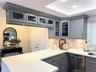 Photo #6: OC26016606 Listing