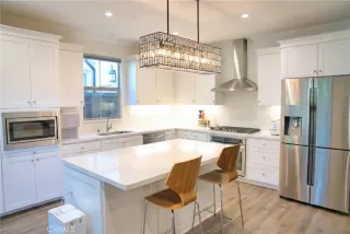 Photo #5: OC26016910 Listing