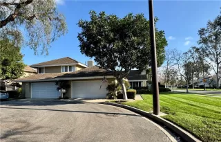 Photo #4: OC26016959 Listing