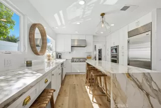 Photo #5: OC26016969 Listing