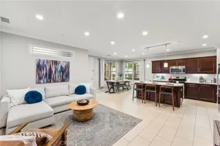 Photo #4: OC26017062 Listing 