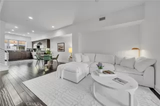 Photo #2: OC26017578 Listing 