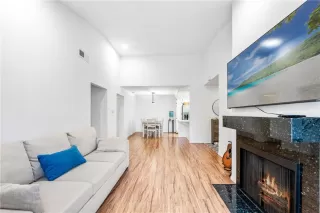 Photo #2: OC26017637 Listing