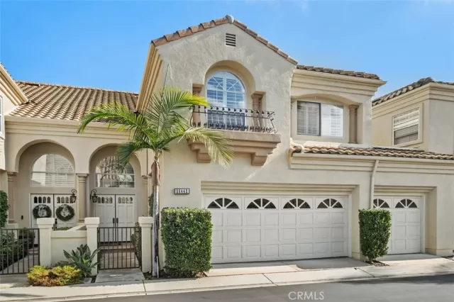 MLS: OC26018595 Condo For Sale