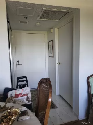 Photo #2: OC26018916 Listing