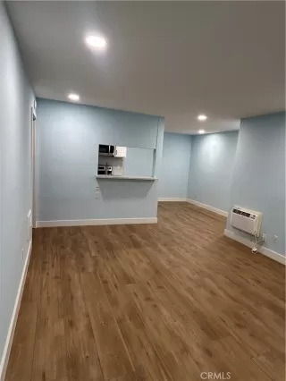 Photo #2: OC26019680 Listing