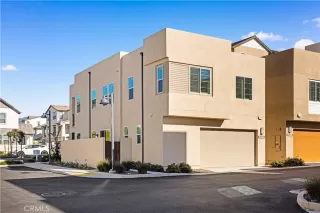 Photo #3: OC26019842 Listing 