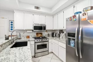 Photo #2: OC26019981 Listing 