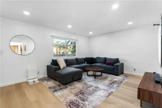 Photo #5: OC26020109 Listing