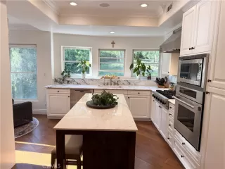 Photo #2: OC26020123 Listing