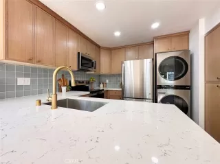 Photo #2: OC26020215 Listing