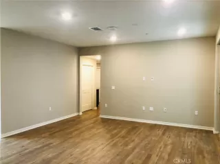 Photo #6: OC26020427 Listing