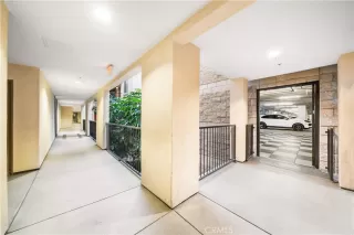 Photo #5: OC26020866 Listing