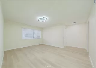 Photo #4: OC26021323 Listing