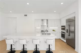 Photo #4: OC26021464 Listing 