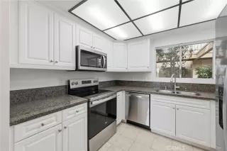 Photo #6: OC26021492 Listing 