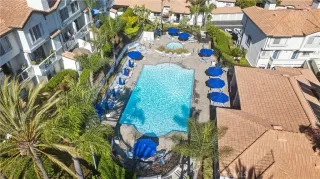 Photo #4: OC26021776 Listing