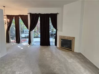 Photo #3: OC26021945 Listing 