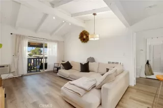 Photo #2: OC26022848 Listing 