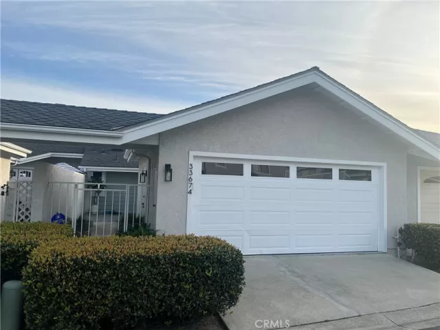 MLS: OC26023116 Condo For Sale