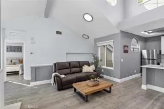 Photo #2: OC26023410 Listing 