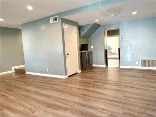 Photo #3: OC26023487 Listing 