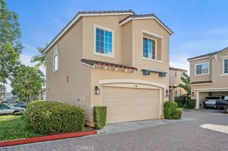 Photo #1: OC26023615 Listing