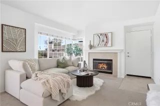 Photo #4: OC26023643 Listing 