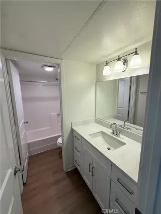 Photo #6: OC26023678 Listing 