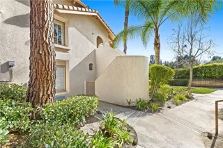 Photo #2: OC26023768 Listing 