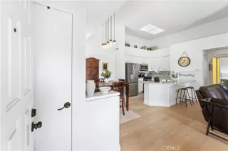 Photo #6: OC26023768 Listing 