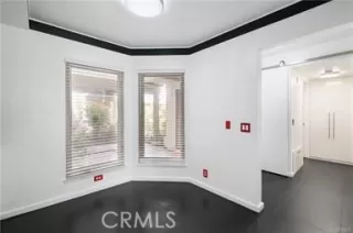 Photo #5: OC26023995 Listing