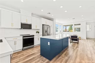 Photo #6: OC26024370 Listing 