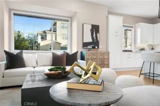 Photo #4: OC26024404 Listing