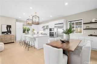 Photo #5: OC26024404 Listing