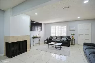 Photo #2: OC26024445 Listing 