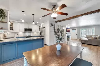 Photo #4: OC26024562 Listing 