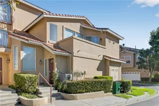 Photo #2: OC26024763 Listing 