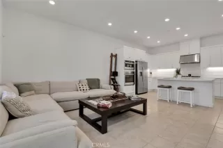 Photo #5: OC26025652 Listing 