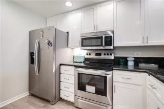 Photo #4: OC26025760 Listing