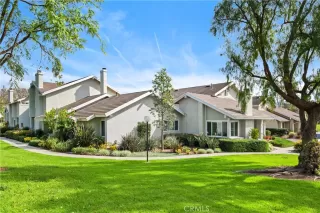 Photo #2: OC26025911 Listing 