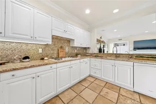 Photo #5: OC26025988 Listing