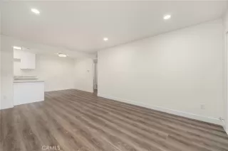 Photo #4: OC26026391 Listing 