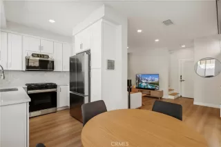 Photo #6: OC26026435 Listing 