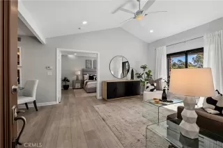 Photo #6: OC26026867 Listing