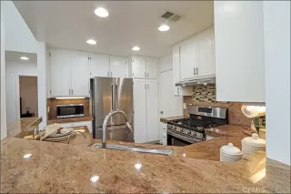 Photo #4: OC26026900 Listing 