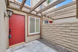 Photo #2: OC26026931 Listing 