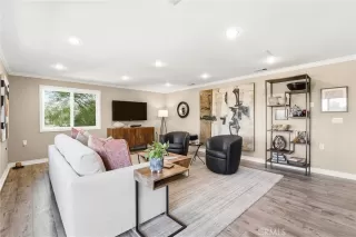 Photo #4: OC26027374 Listing 